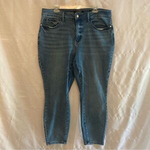 Judy Blue - Women's Jeans - 18W